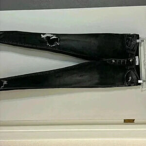 Vervet distressed skinny jeanss in a size 26